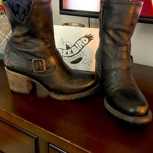 Carlito Freebird Boots worn once, great condition
